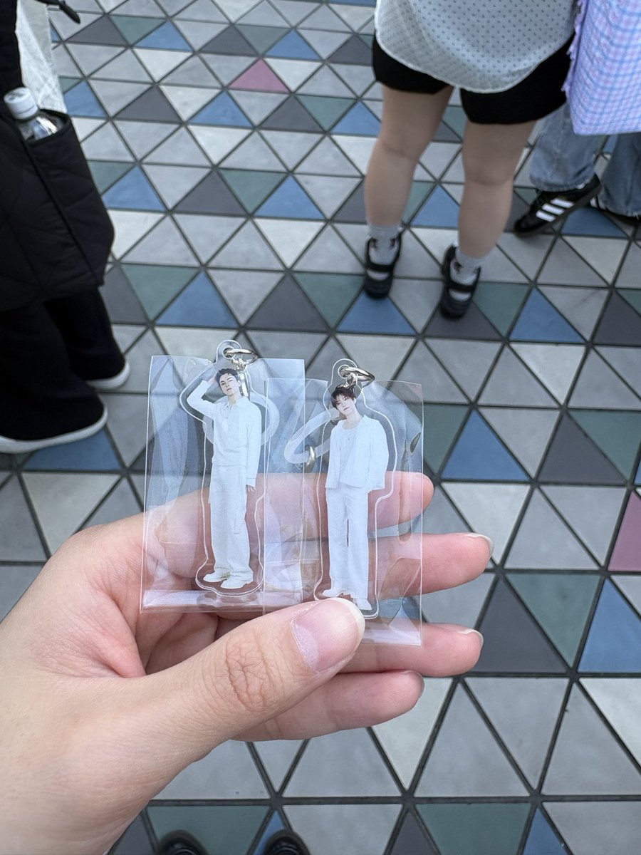 SEVENTEEN セブチ CAPSULE TOY カプセルトイ 交換 ガチャガチャ めじる