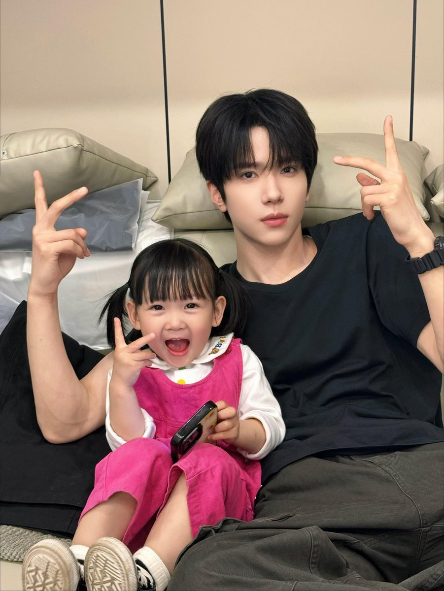 치우 tweet media
