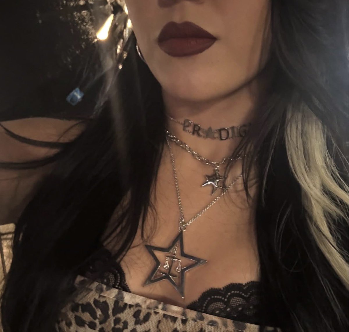 CelebLover93_'s tweet photo. Roxy &amp; Liv posting goonbait 😵‍💫😵‍💫😵‍💫 https://t.co/ehkMrnzGsE