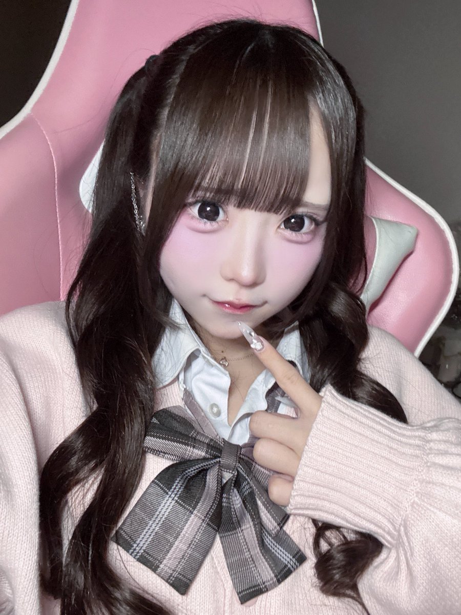 顔面 tweet media