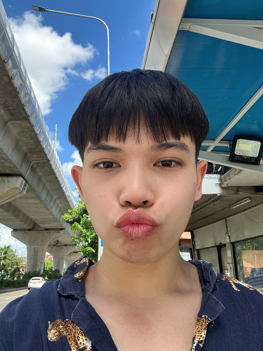 นต. นอตอ tweet media