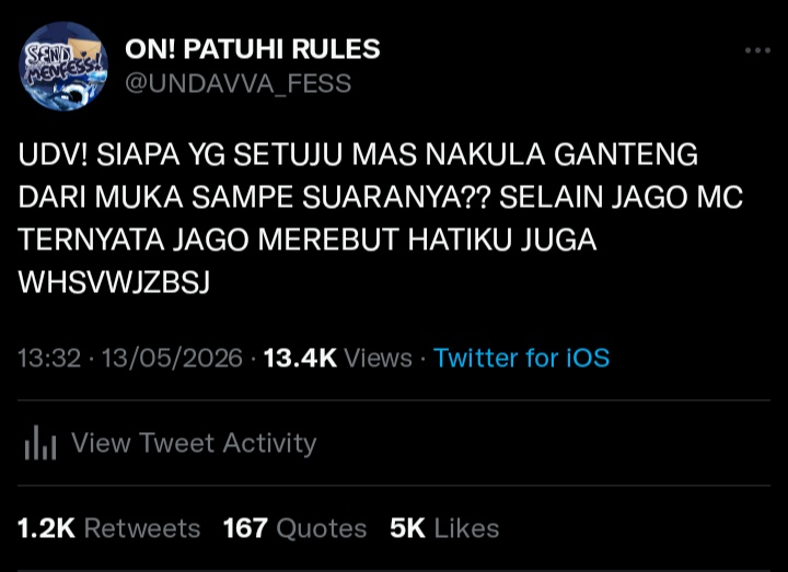 balleveil's tweet photo. #Beerlens — Komdis!Beer × MC Ospek!Lens. [CW: suggestive🔞, kinda nsfw]

Dimana 🥃🔍 tuh sebenernya pacaran, tapi backstreet. Maba juga pada naksir mereka gitu, not knowing that these two people are dating. https://t.co/hnmrgBcIEJ