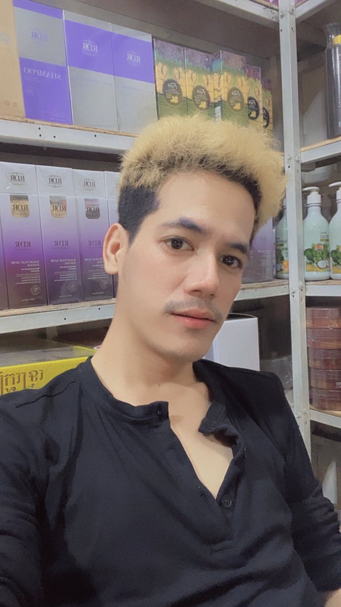 phearin22's tweet photo. អត់ចង់មានសង្សារទេ ចង់មាន��្នាដើរលេង🥰 https://t.co/nURY8iakbD