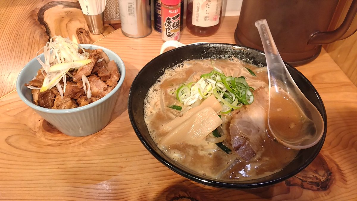 tylor_1030's tweet photo. 最近のラーメン https://t.co/VJaD0KkoOQ