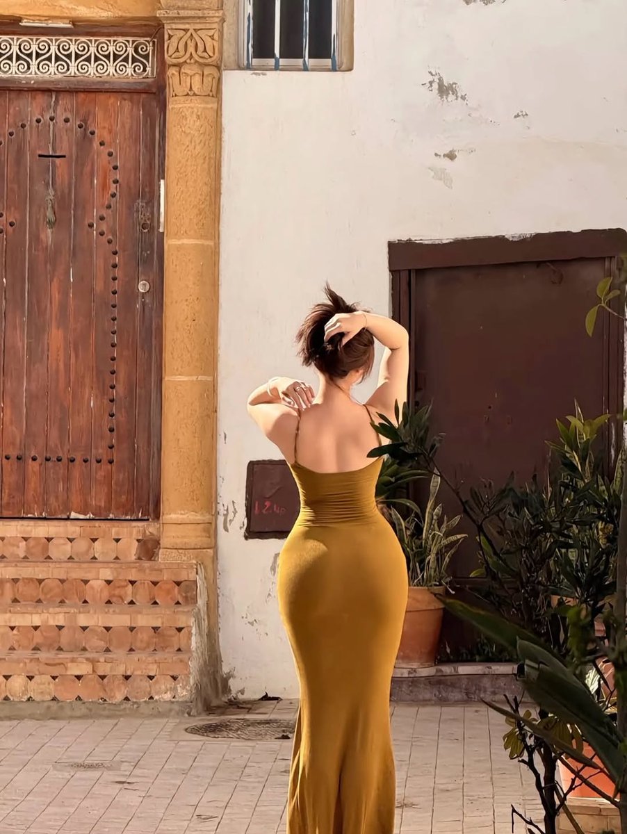 Thac_tich's tweet photo. Insane body card 🥵😍 https://t.co/VHofXSKjF8