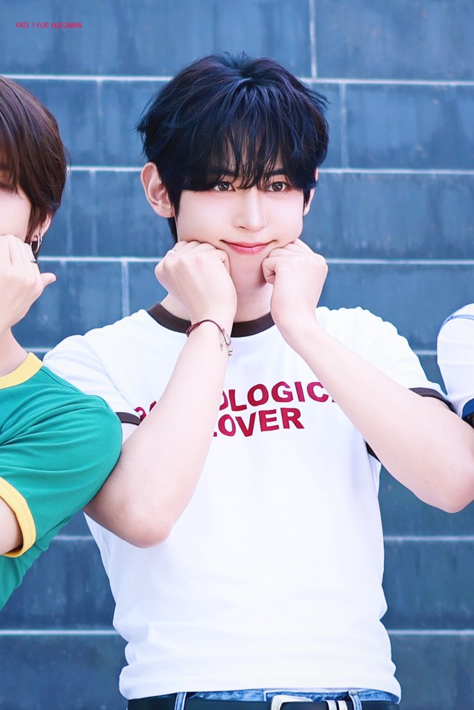 Fate_0831's tweet photo. 260513 쇼챔 미팬

#NOWZ 
#나우즈 
#현빈 
#HYEONBIN https://t.co/zkUPdPvcjj