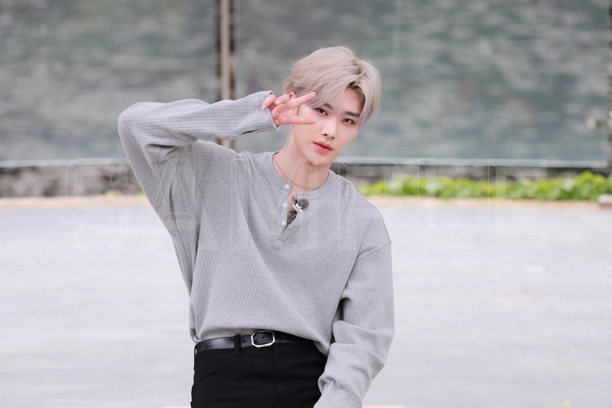MochaData_'s tweet photo. 260511 덕밥집 데이터 팝니다

📸 R1 / 프로필 오픈카톡 문의주세요

앤더블 AND2BLE 
장하오 유승언 리키 김규빈  

대리 댈찍 데이터 DATA 대리찍사 https://t.co/SBu8YluEcp