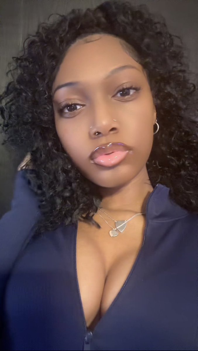 DEE SYMONE tweet media