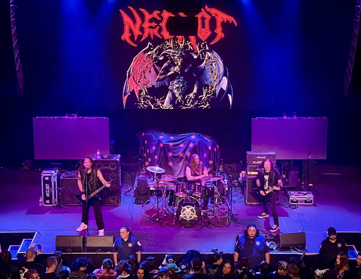 All American Headbanger 🇺🇸 tweet media