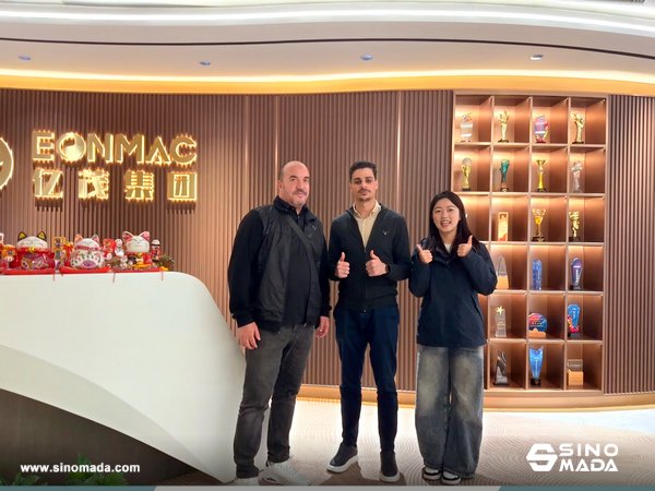 Sinomadacn's tweet photo. Algeria Client Visit at SINOMADA🤝
Discussed amphibious excavators and dump trucks for project needs🚜
Short but productive meeting with further cooperation in progress💪
More: https://t.co/Uf7OsqfSOn
#SINOMADA #ClientVisit #AmphibiousExcavator #DumpTruck #ConstructionEquipment https://t.co/g43A0m3L2q