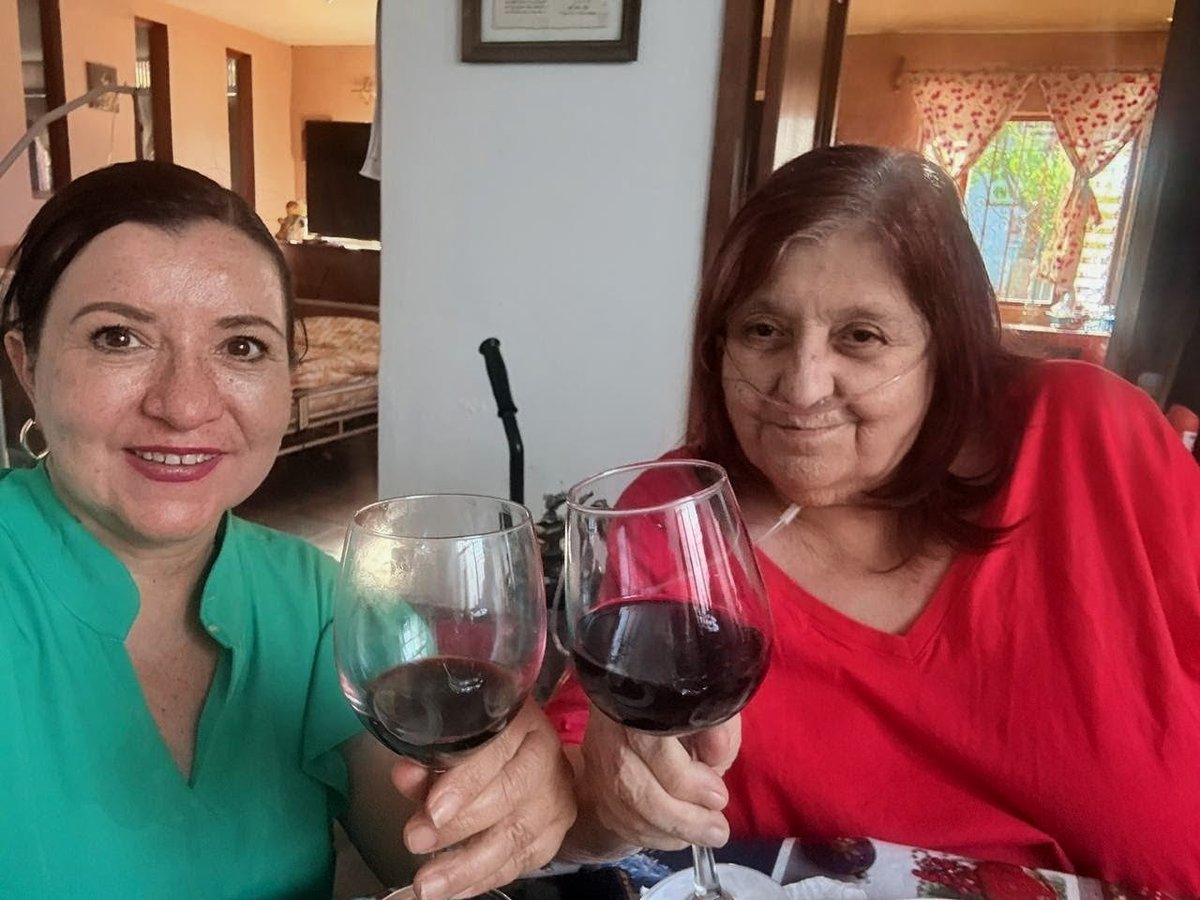 connie ochoa gómez tweet media