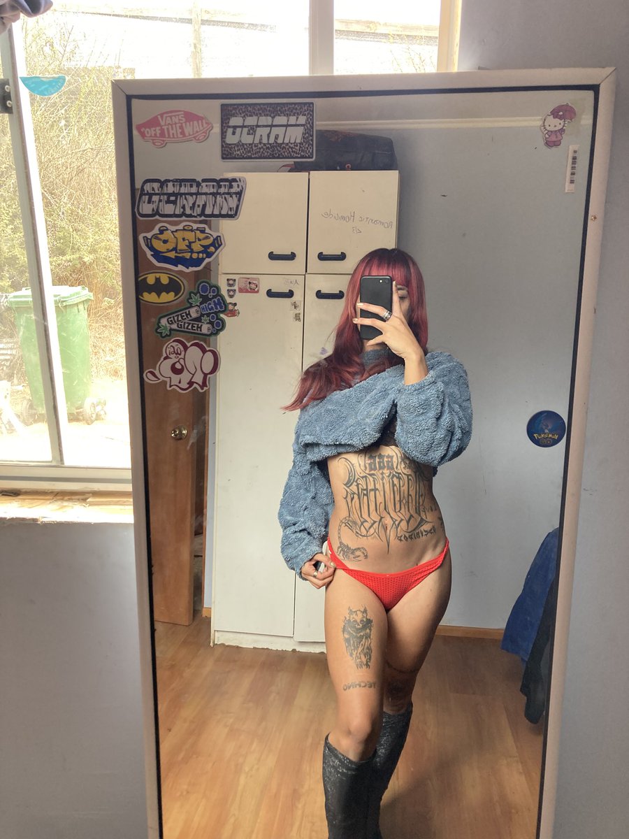 chiilenahot's tweet photo. holii suscribanse https://t.co/1Wlh4b2lL8 y vean todo mi contenido #xvideos #vlocked #onlyfans
#RT 🫦 https://t.co/Zna6ExTBDh
