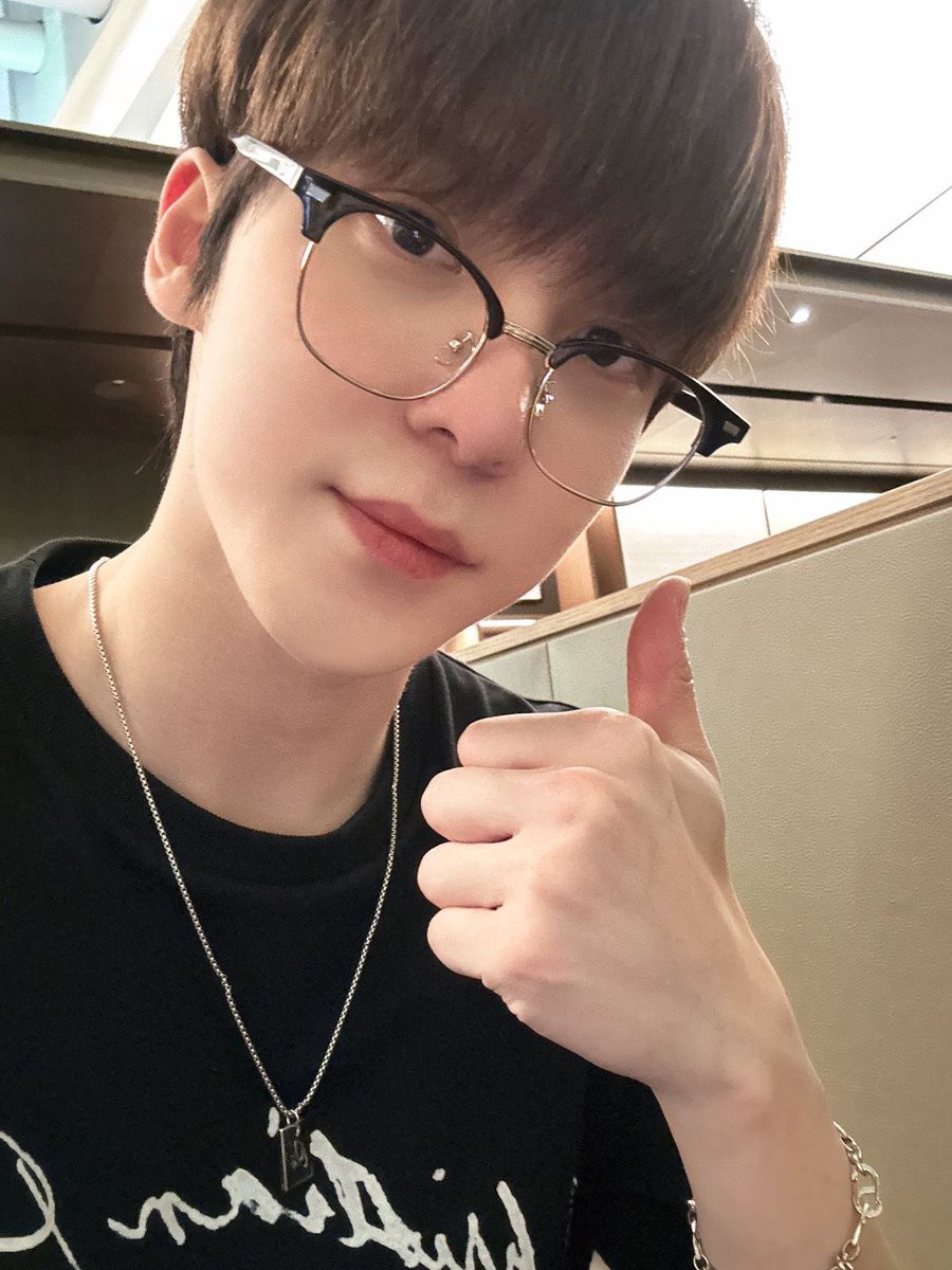 우쥬 tweet media