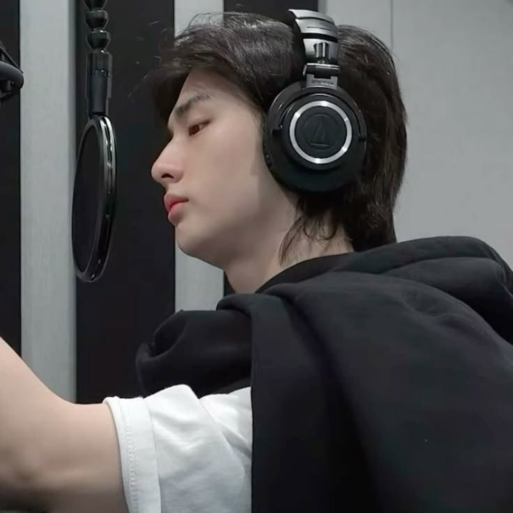 쩨비 tweet media