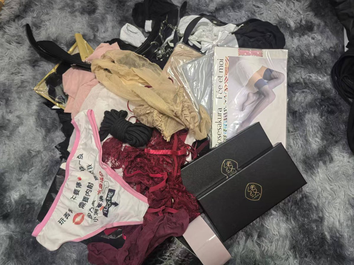 sy02488888's tweet photo. 总接触一个圈层的人你会发现一个事，就是没钱硬装的人说三句话就能看出来，真不差事的人都是没有废话的，还有消费的人是不需要提供情绪价值的，咱就是说老装鸡毛有钱搁这，就像互联网人人18厘米半个小时似的，都不是可笑，简直可怜。 https://t.co/UtGdUkBErT