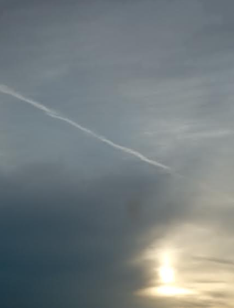 Koenigmb's tweet photo. "Aberrazione cromatica" nel cielo di Torino poco prima delle sette di questa mattina.
Il "difetto ottico" dura da oltre trent' anni ormai, NESSUNO può dire in tutta onestà di sentirsi bene, di stare in forma alla grande.
--Geoingegneria--Scie Chimiche--Guerra Climatica-- https://t.co/BSf8Hc9vM7