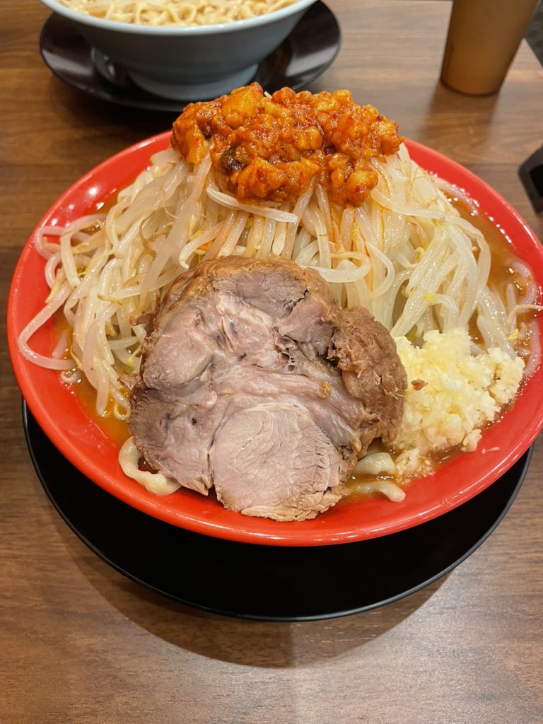 しー tweet media
