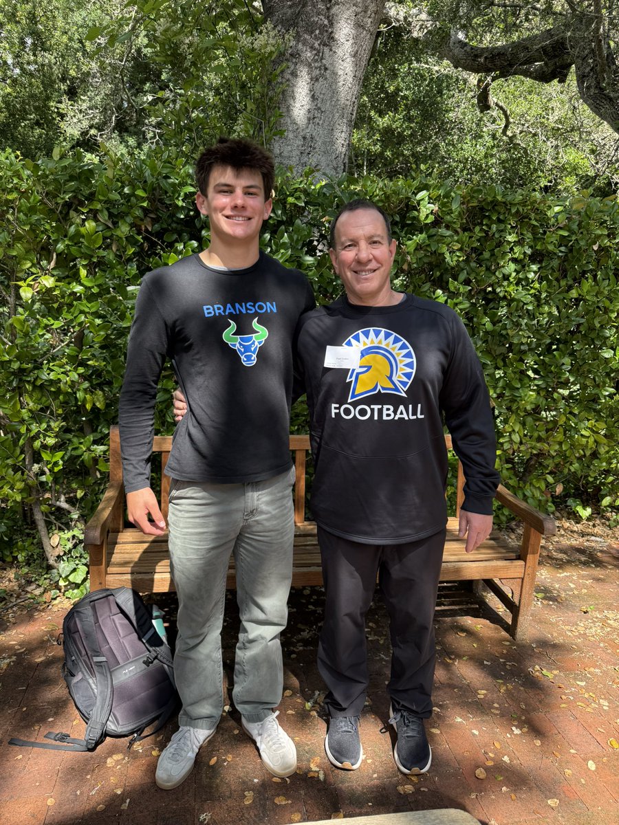 colbybuxtonfb's tweet photo. Huge thanks to @Fredguidici1 for making the trip out to talk with me at school! It was awesome to learn more about @SanJoseStateFB! https://t.co/5ajHLP2TXA