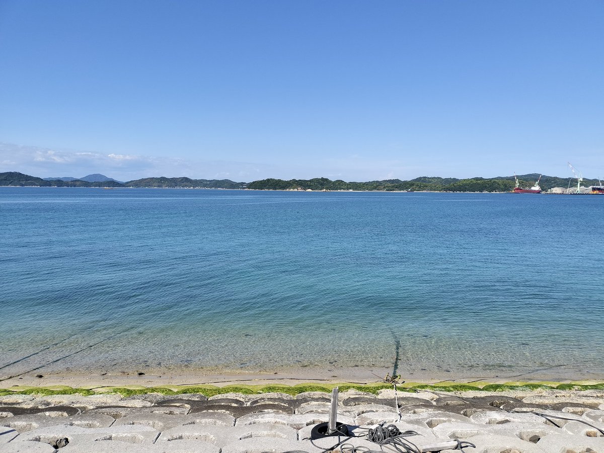 yoshimalon's tweet photo. 愛媛県今治市大西町。いつも素通りしてた小道に入ったら･･･
絶景だった😊 https://t.co/oP8qJcYarK