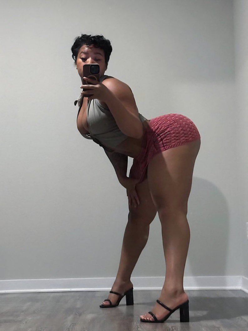 Erika K tweet media