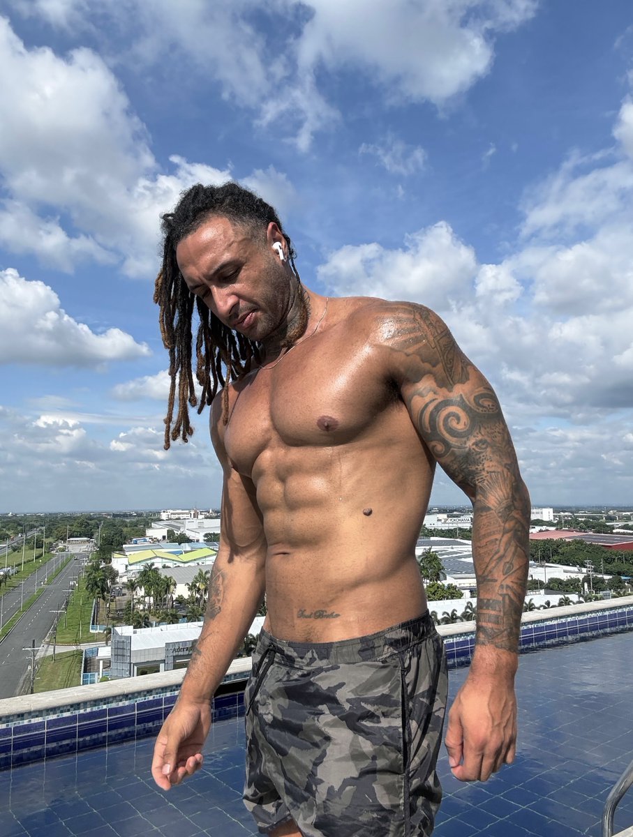 Tarzan tweet media
