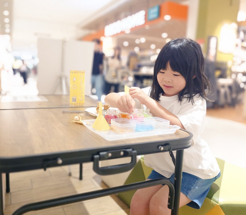 WorkCollection's tweet photo. ファミリーワークコレクション🐥
Gwスペシャル✨🎏

開催終了しました〜っ⭐

たくさんのキッズ達に会えて嬉しかったですっ〜✨

いつもありがと〜✨😆🐙

また一緒に体験しましょ〜⭐️

#ワークショップ
#体験会
#GW
#子供の日 https://t.co/fPRlxI807s