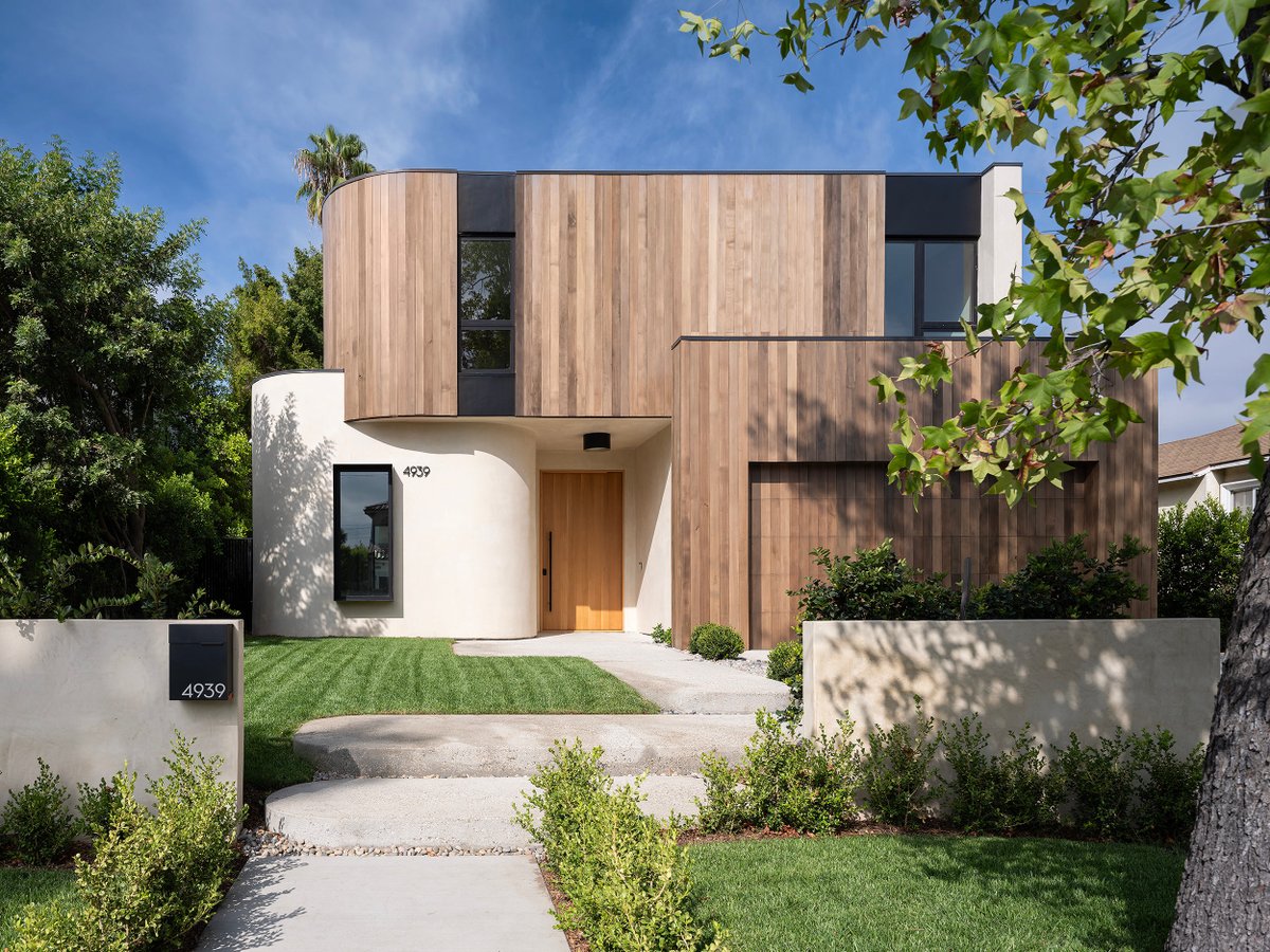 HomeAdore tweet media