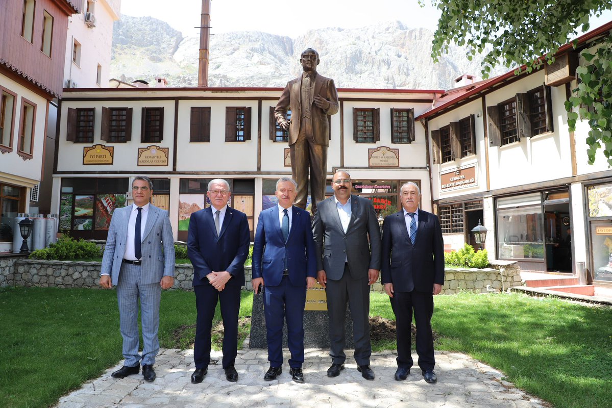 Erzincan Binali Yıldırım Üniversitesi tweet media