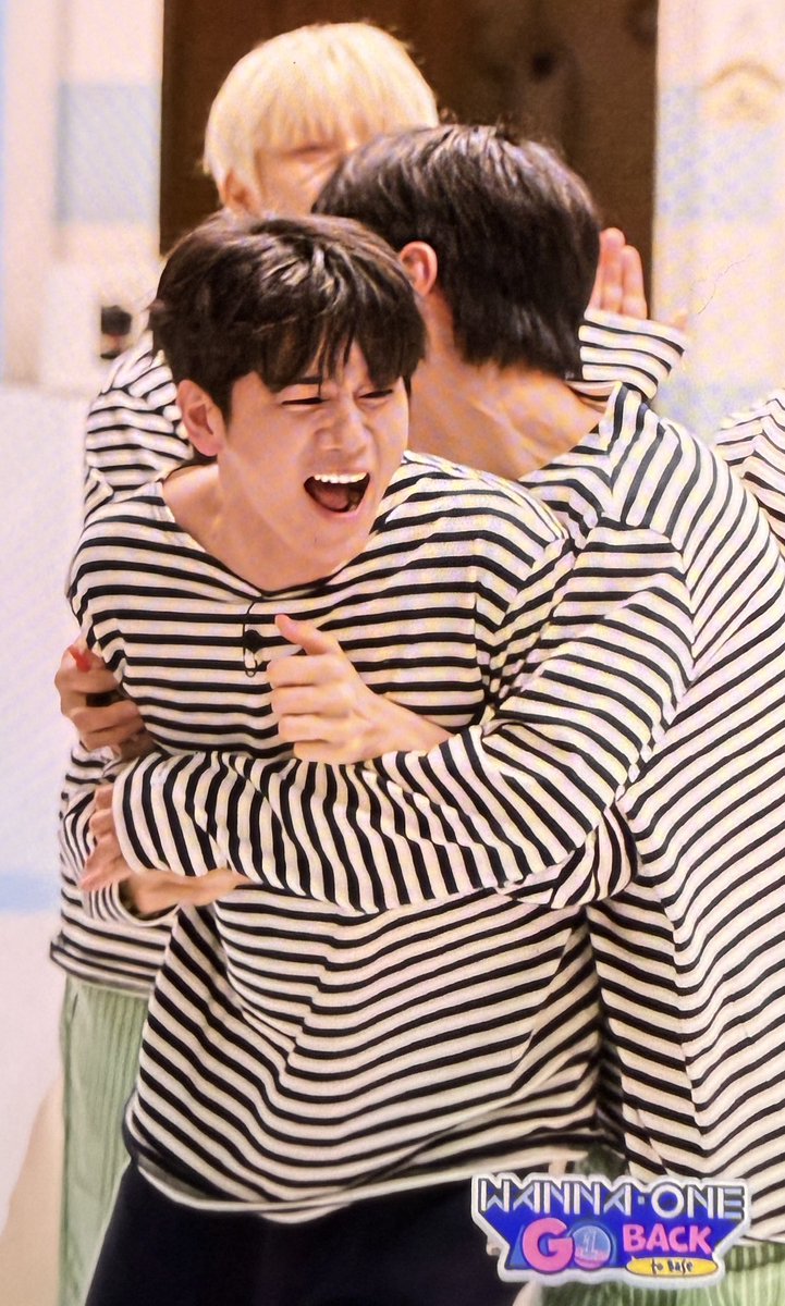 ong seongwu pics tweet media
