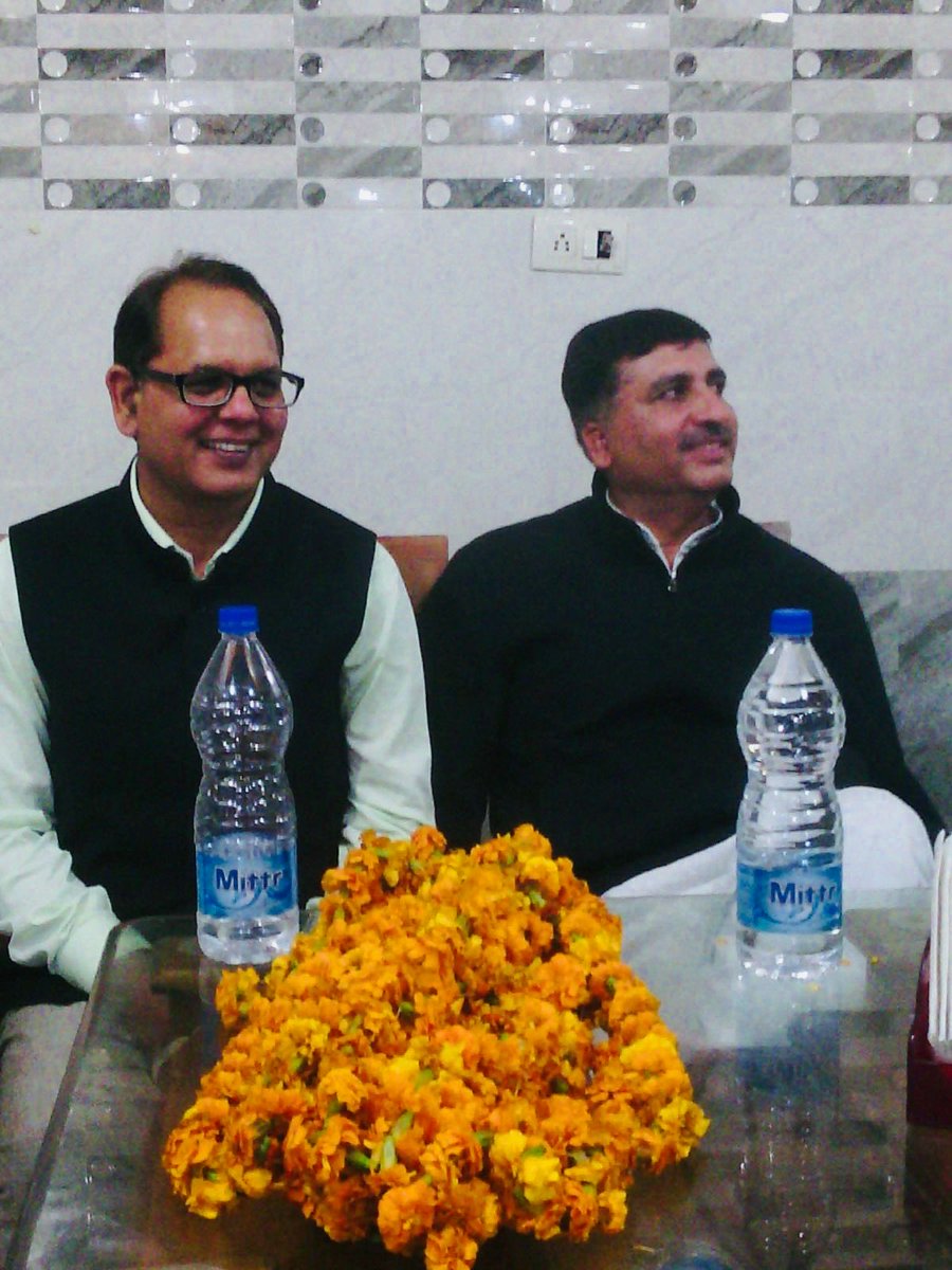Manish Dharnia Advocate tweet media