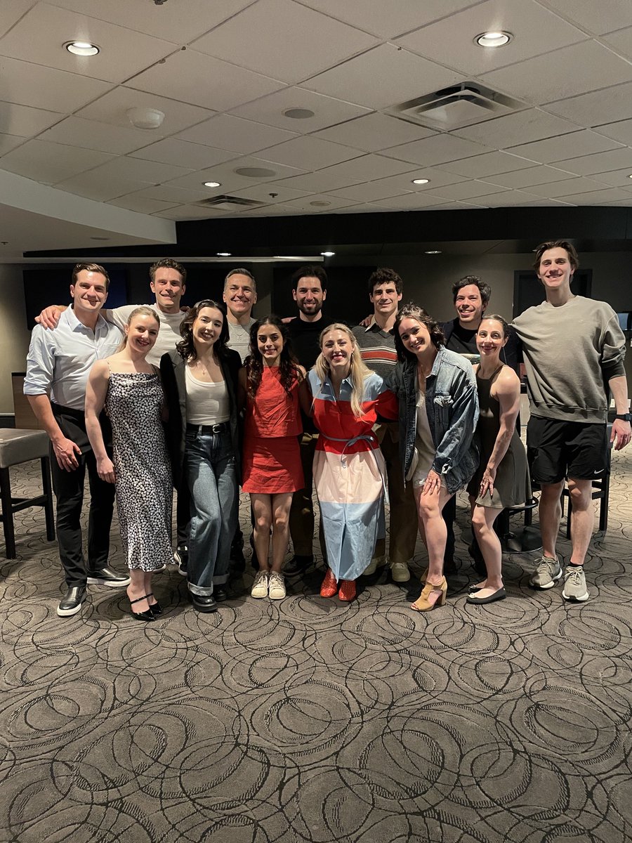 Stars on Ice tweet media