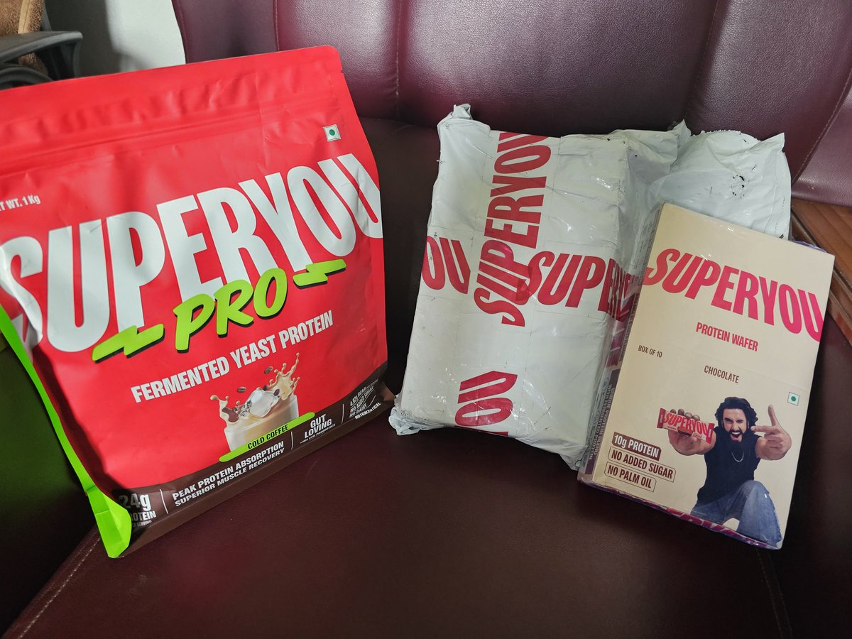asmart_king's tweet photo. Update:As I received protein powder instead of protein wafers,and their support team is amazing,I told them I received the wrong product,they placed a new order instantly,not even telling me to return it.I will definitely try it and consider it a gift,you can see,I have both now. https://t.co/u9wjiNaeoo