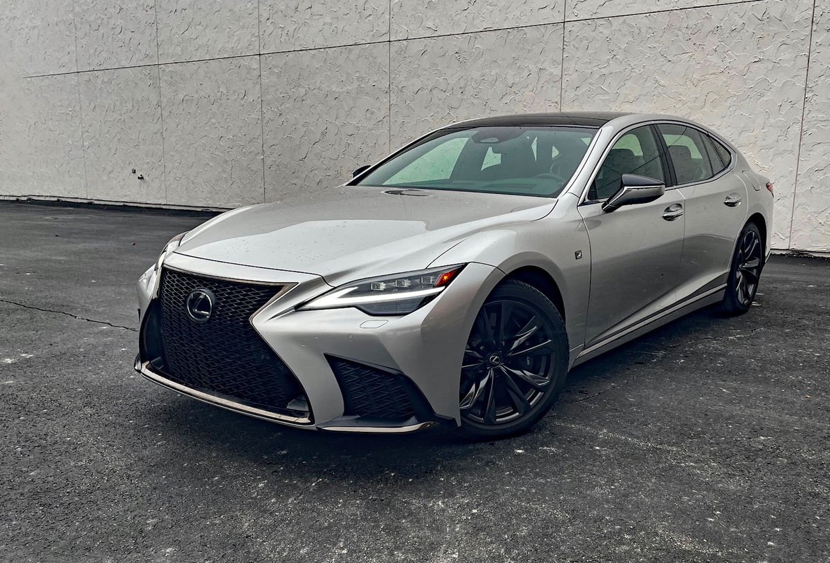 Car_Guy_Tom's tweet photo. 2025 @Lexus LS 500 in Silver Illusion. #Lexus #LexusLS #farewell https://t.co/J3ksP845PM