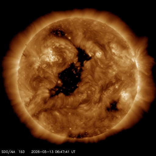 SpaceWeatherLive tweet media