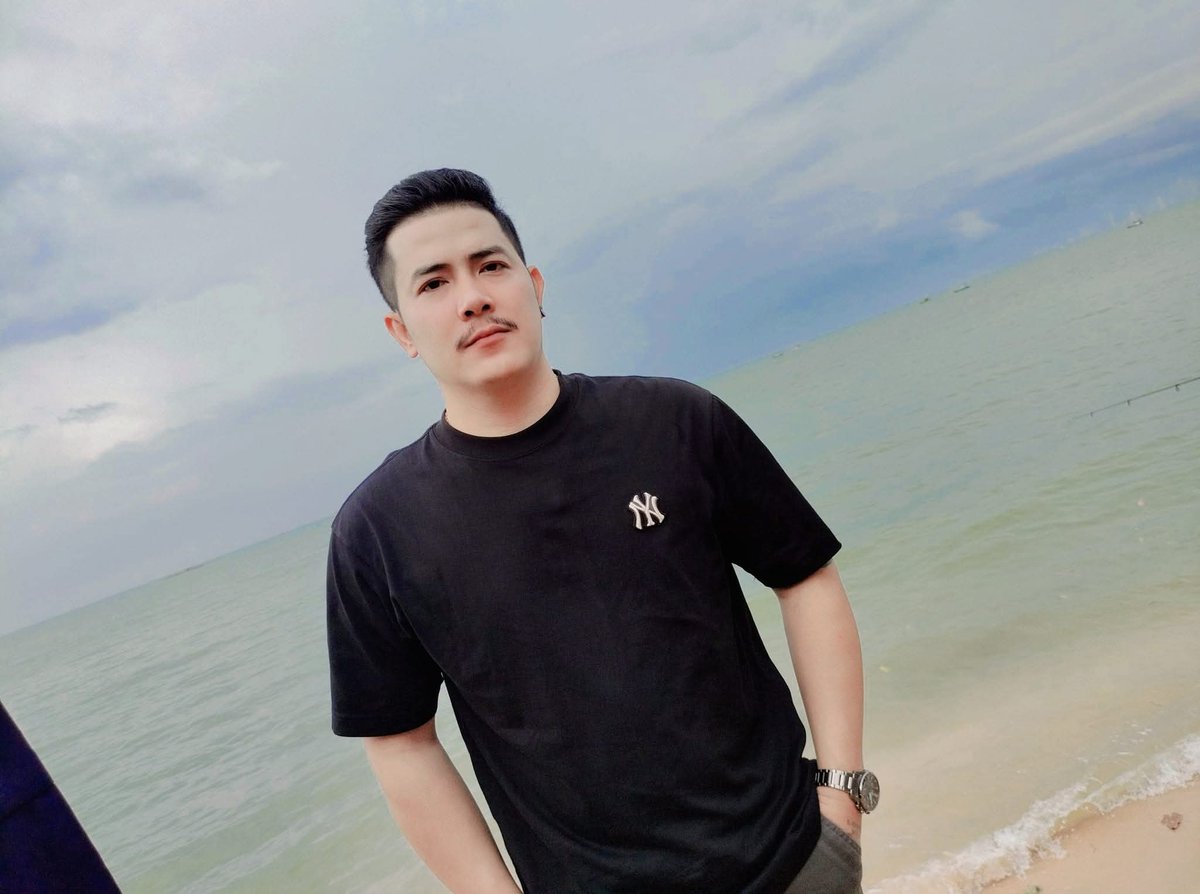 SuHalis52467's tweet photo. ทวิตใหม่ไม่มีคนติดตามเลย😂😂😂 https://t.co/WR0Bl7D7zL