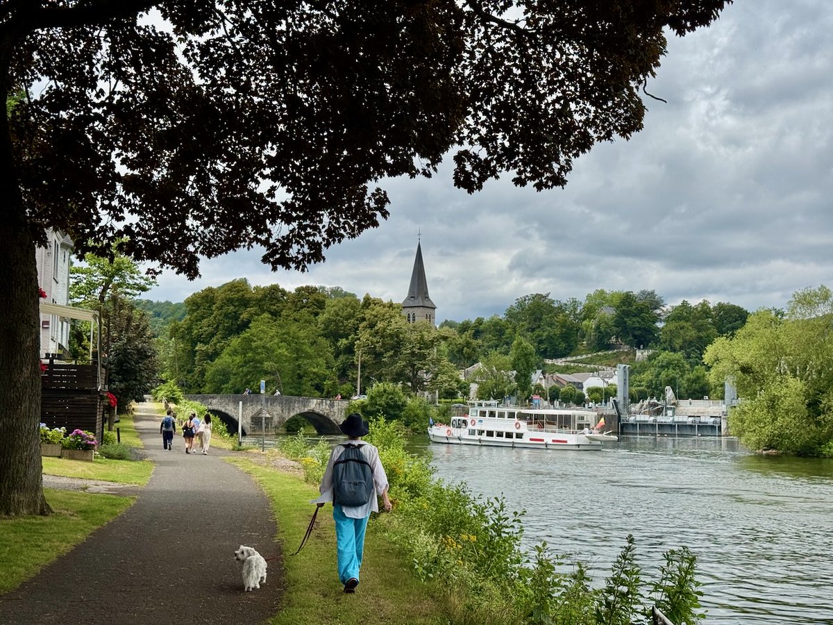 Hugh_Pope's tweet photo. Summer calling! My day on Belgium's river Lesse, the tenth day-stage of my walk from Brussels to Luxembourg, was the prettiest so far.  

Link in comments to discover the picturesque Château de Walzin and many other beauties along the way. https://t.co/gAALddHqmb