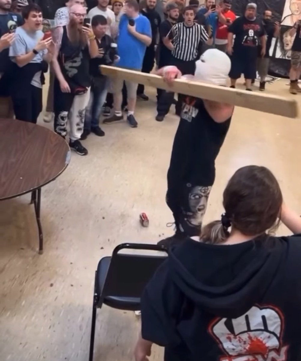 d3v0313's tweet photo. Did an indy show tonight. @thekelseykane was not happy w/ this spot. The skin from my elbows was nailed through the boards w/ a nail gun. I lifted the boards w/o my hands...
I love this shit!
#elCucuy #Gravepact #DevilsOwn https://t.co/BepUVIxU47