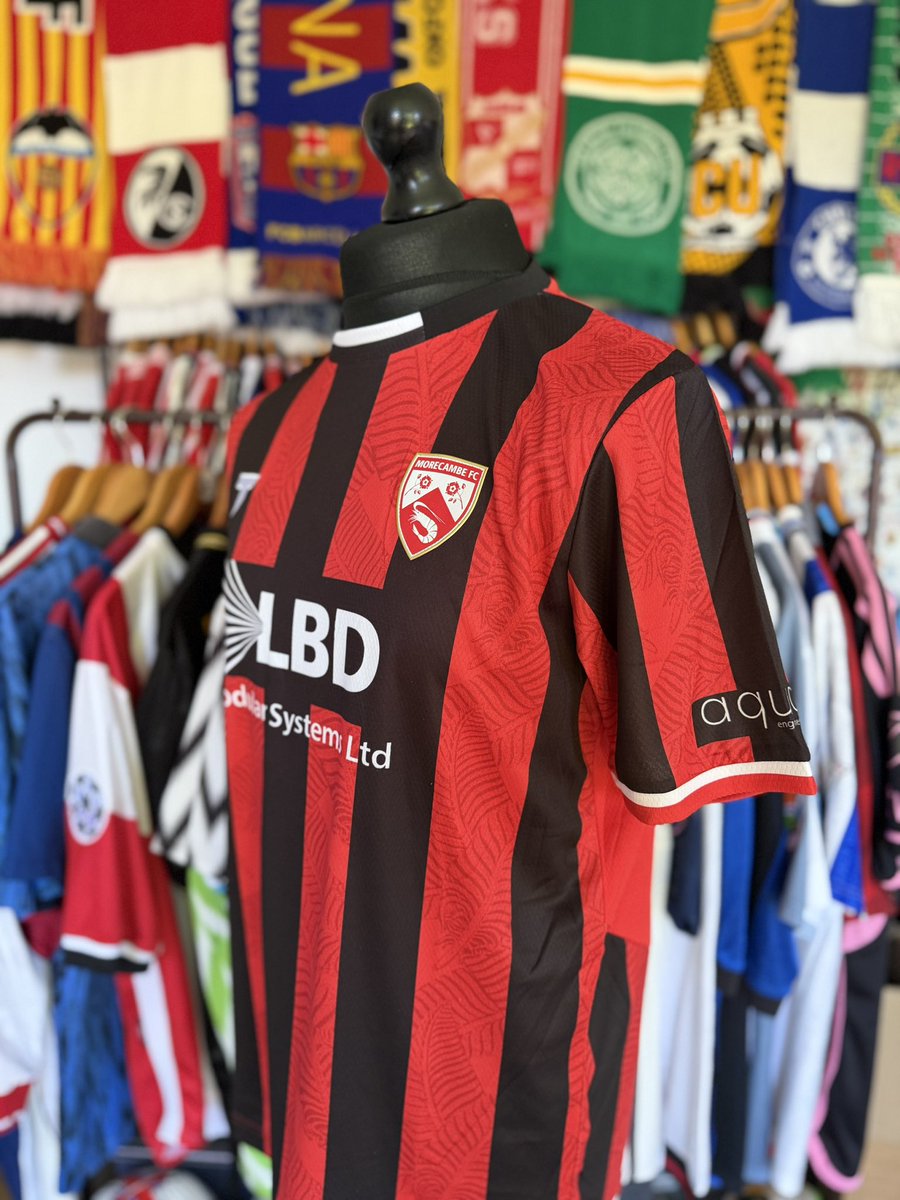 CES_shirts's tweet photo. 🚨NEW PRINT CLAXON🚨

⚽️ 7 GWION EDWARDS 🏴󠁧󠁢󠁷󠁬󠁳󠁿 

📆 Morecambe FC - Home - 2025/2026 📸 

What if I told you this shirt was off to a customer in Mexico? Madness, right?! This journeyman Wales U21 international signed for The Shrimps in 2024 &amp; stayed until the season just gone. https://t.co/ogvahmB0KI