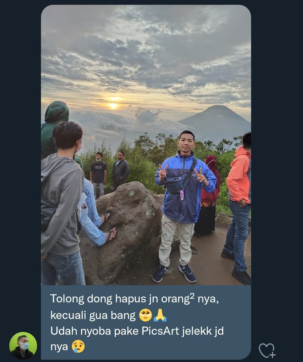 𝐆𝐚𝐥 tweet media