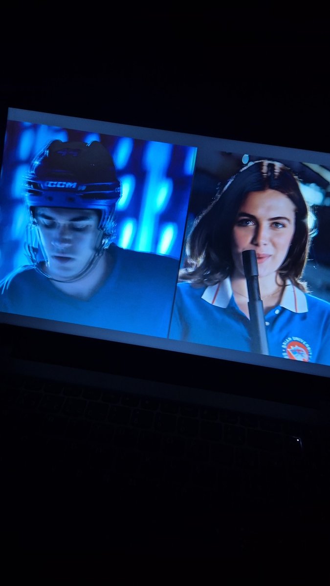 mylle 🏒 tweet media