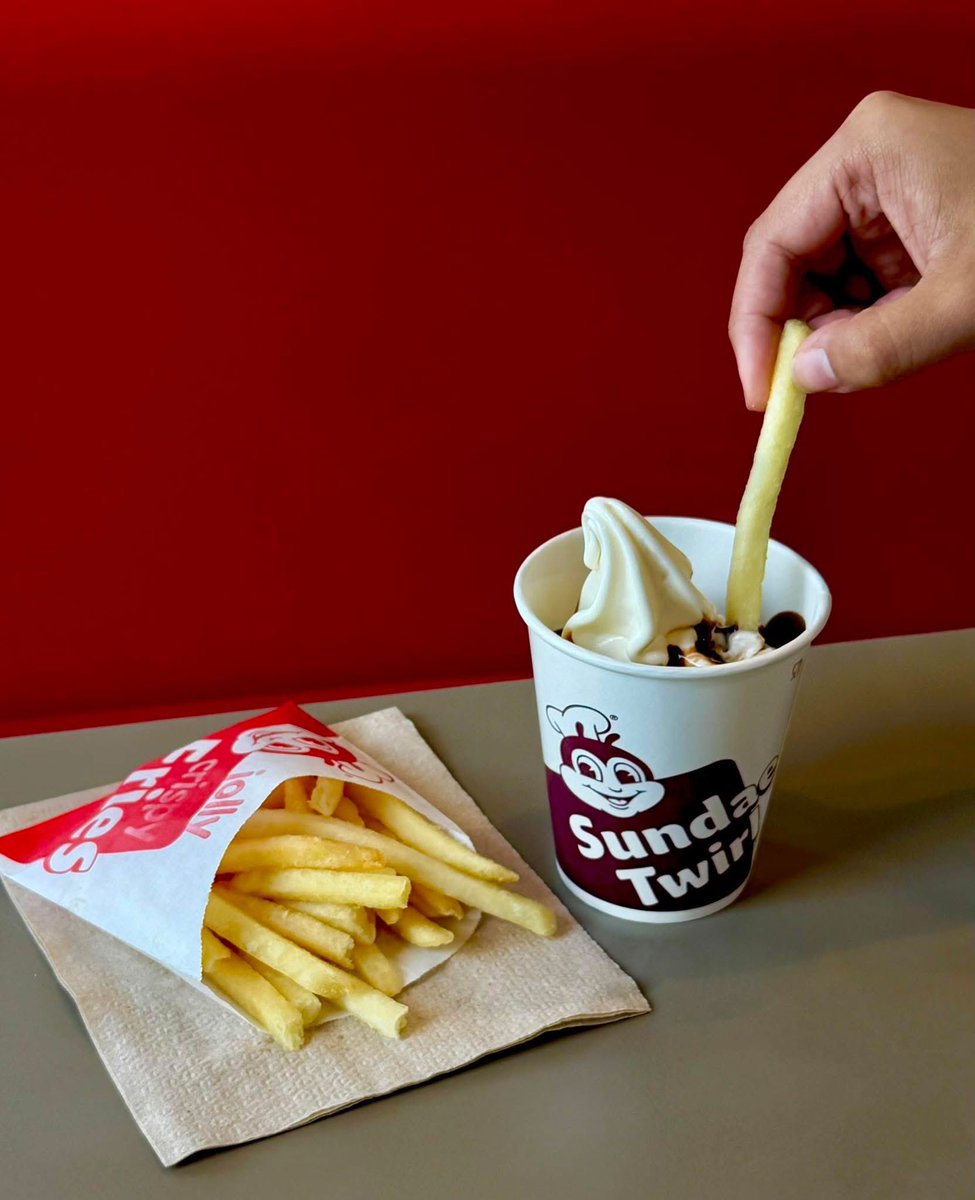 Jollibee tweet media