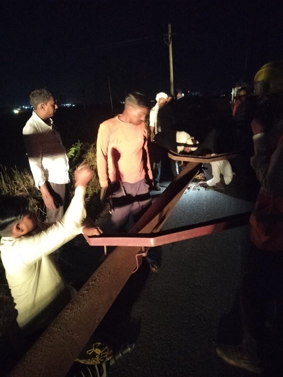 DVVNL JHANSI tweet media