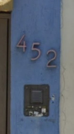 BTMomega's tweet photo. @LuisMendozaBJ @BJAlcaldia Alcalde @LuisMendozaBJ solicitamos su apoyo ya que en este domicilio número 452 de la calle Nicolás san Juan  frente al hospital de urgencias Mac Gregor todas las noches 3 personas apartan todos los lugares con botes, ramas  y piedras y cobran $100 pesos por lugar. Gracias https://t.co/ispsLfjhlM