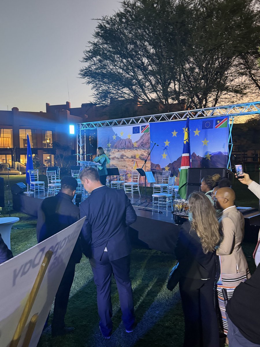 Anthony Viljoen tweet media