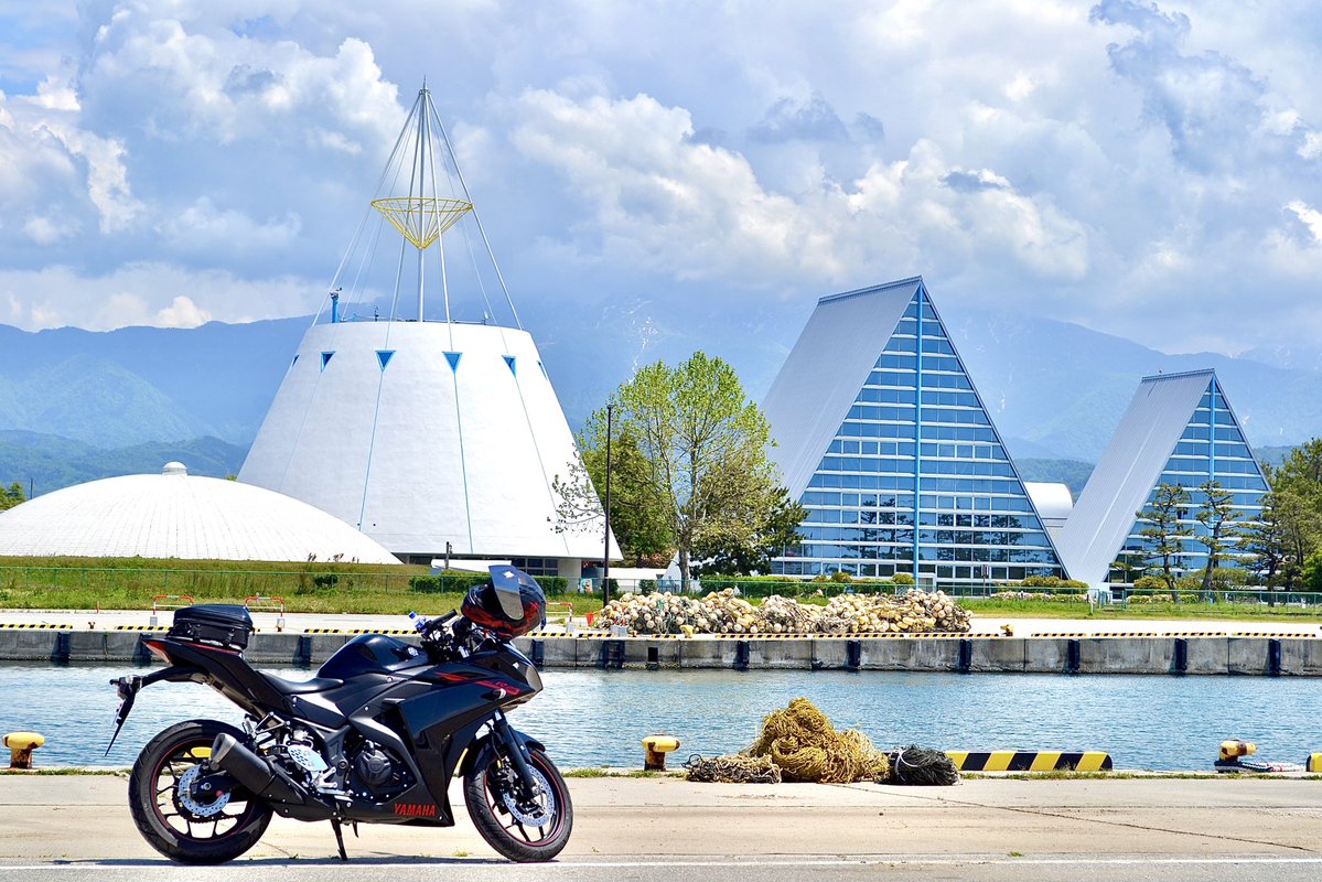 富山県 #魚津市 #海の駅蜃気楼 #埋没林博物館 #YAMAHA #yzfr25 #バイク
