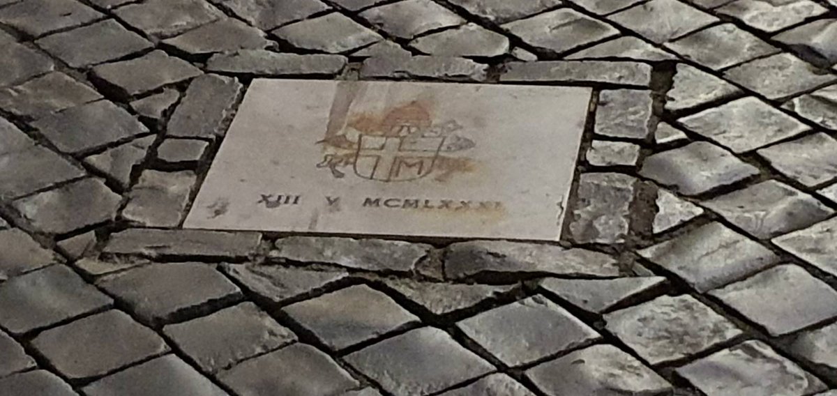ChurchInPoland's tweet photo. Today marks the 45th anniversary of the assassination attempt on Pope John Paul II, which took place in St. Peter’s Square during a general audience at around 5:19 p.m. https://t.co/IgvOWVYrWm