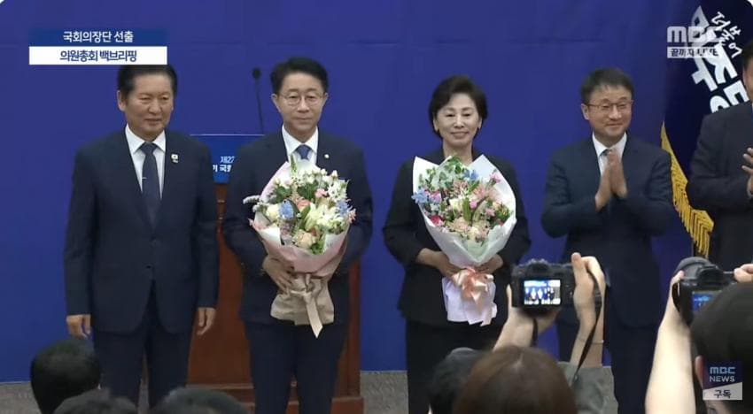 경천애인 I tweet media