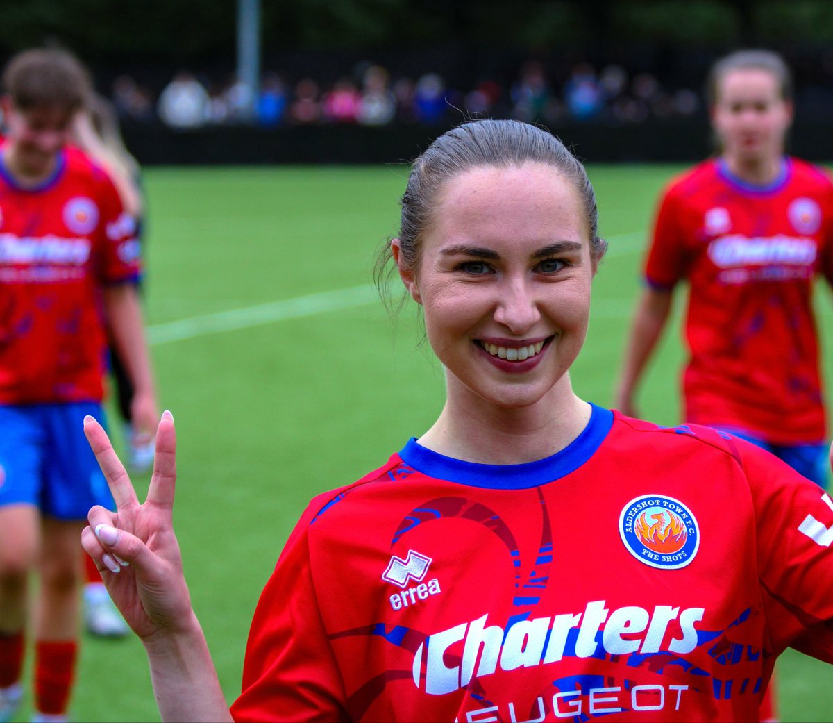 HayleyATFC's tweet photo. League Winners 25/26🏆

Have loved being part of this team and playing for my club, Up the Shots ❤️💙

📸 @girltinyshooter https://t.co/65qfzfYKzH