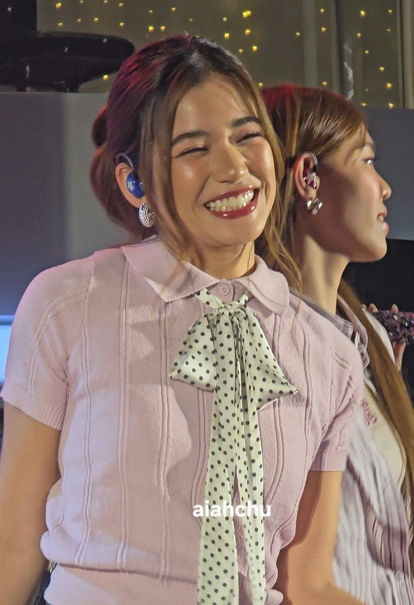 kaemmabini's tweet photo. Ang galing galing nyo po mag capture ng happy face Aiah 😁 
@aiahchu https://t.co/j6tmFnBPXH