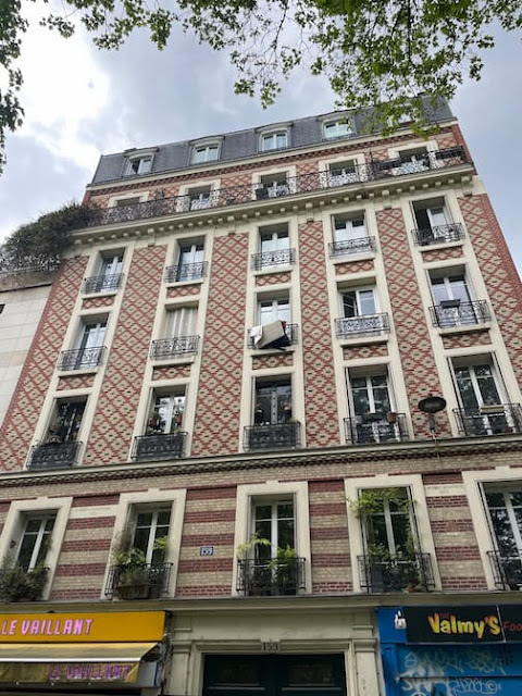 Paris tweet media